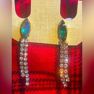 vintage crystal earrings pierced clear & green/teal NWT color changing